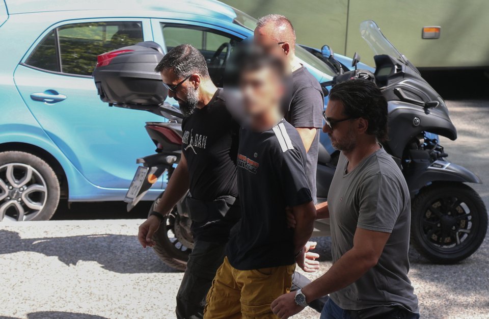 Ο καθ' ομολογίαν δολοφόνος του 64χρονου στη Μενεμένη / Intime