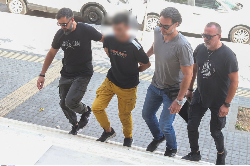 Ο καθ' ομολογίαν δολοφόνος του 64χρονου στη Μενεμένη / Intime