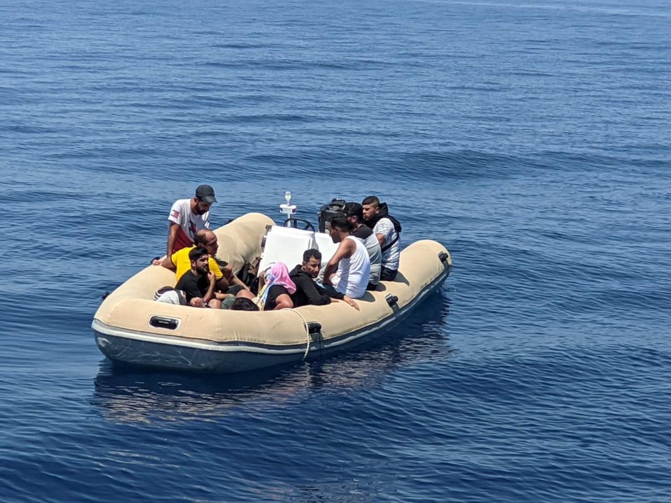 Εντοπισμός και διάσωση 12 ατόμων στη Ρόδο