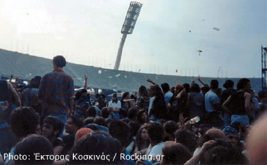 Στιγμιότυπο από τη συναυλία των Guns N’ Roses το 1993, πάλι στο ΟΑΚΑ.