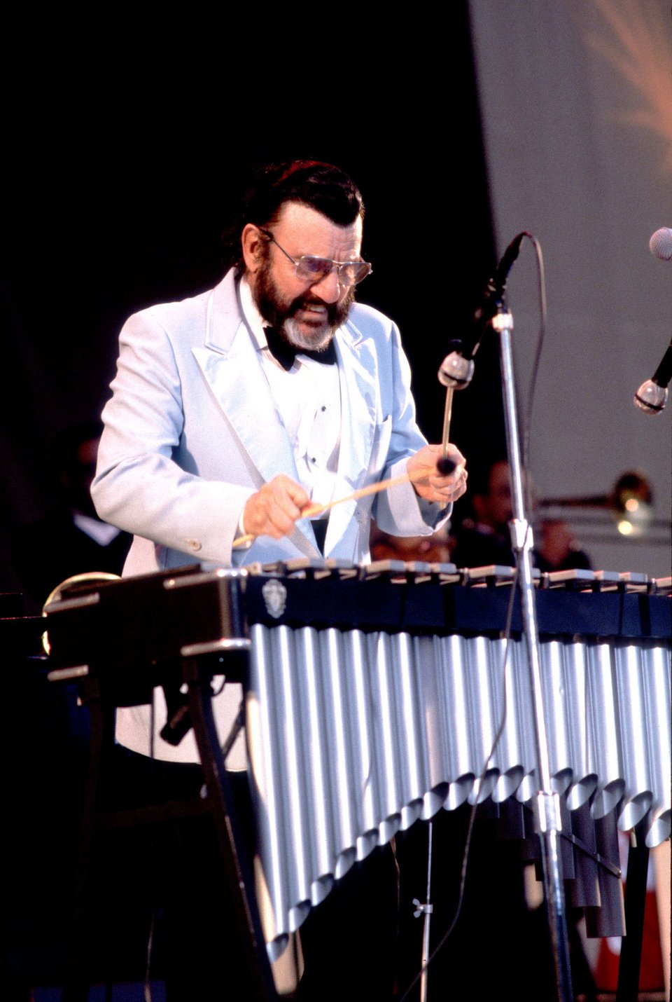 Ο Johnny Otis παίζει μουσική στο Σικάγο, στις 6 Ιουνίου 1993