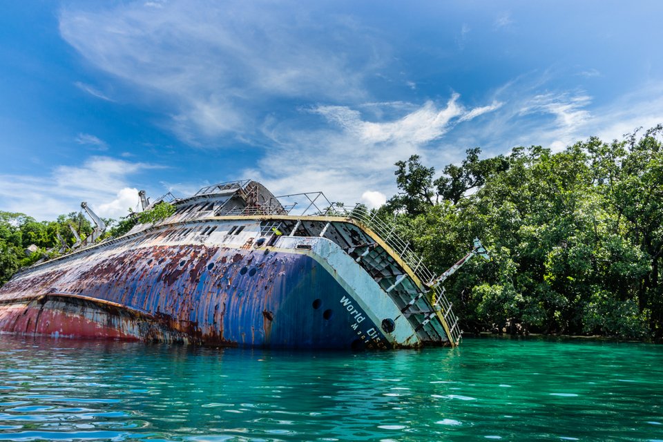 Το ναυάγιο του κρουαζιερόπλοιου MS World Discoverer