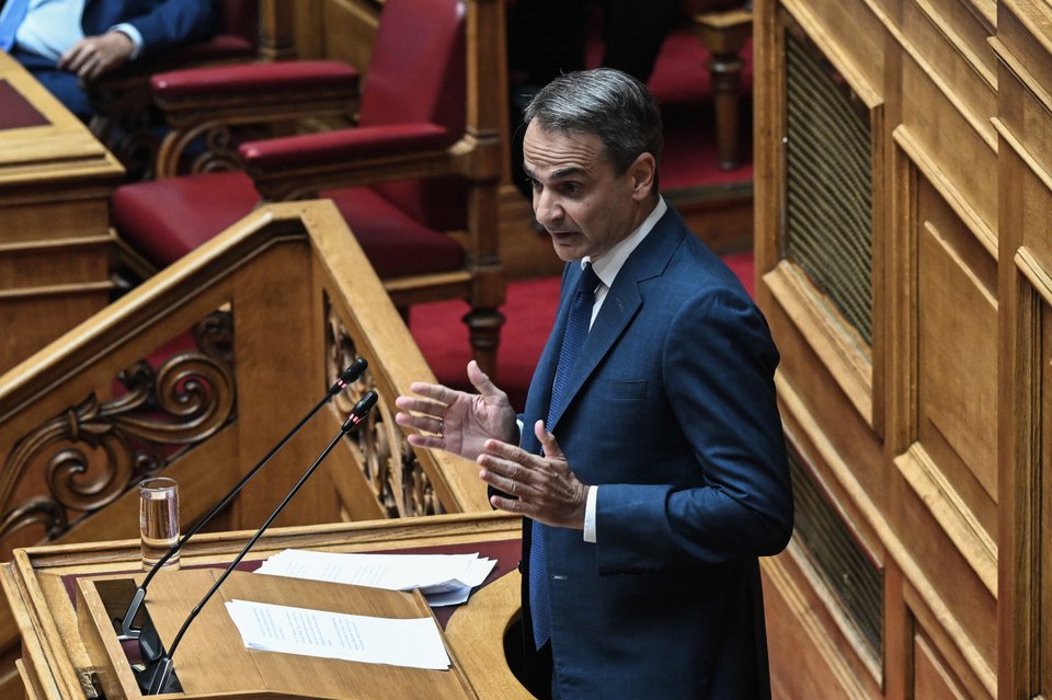 O K. Mητσοτάκης μιλά στη Βουλή