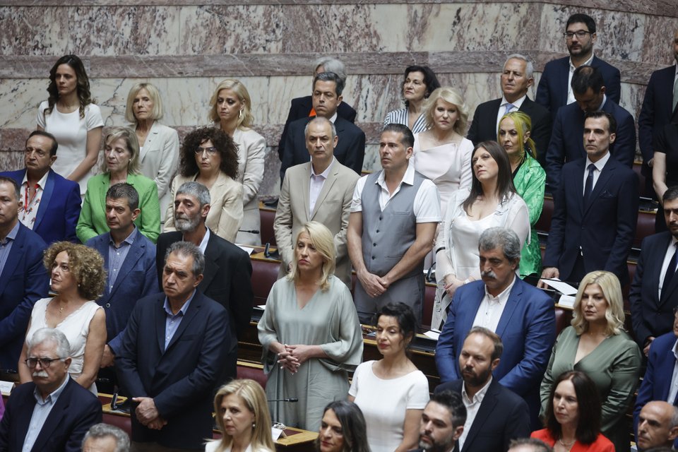 Η Πλεύση Ελευθερίας έχει τοποθετηθεί πίσω από το ΚΚΕ, ενώ παρεμβαίνουν και βουλευτές του ΣΥΡΙΖΑ