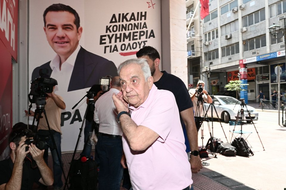 Αλέκος Φλαμπουράρης