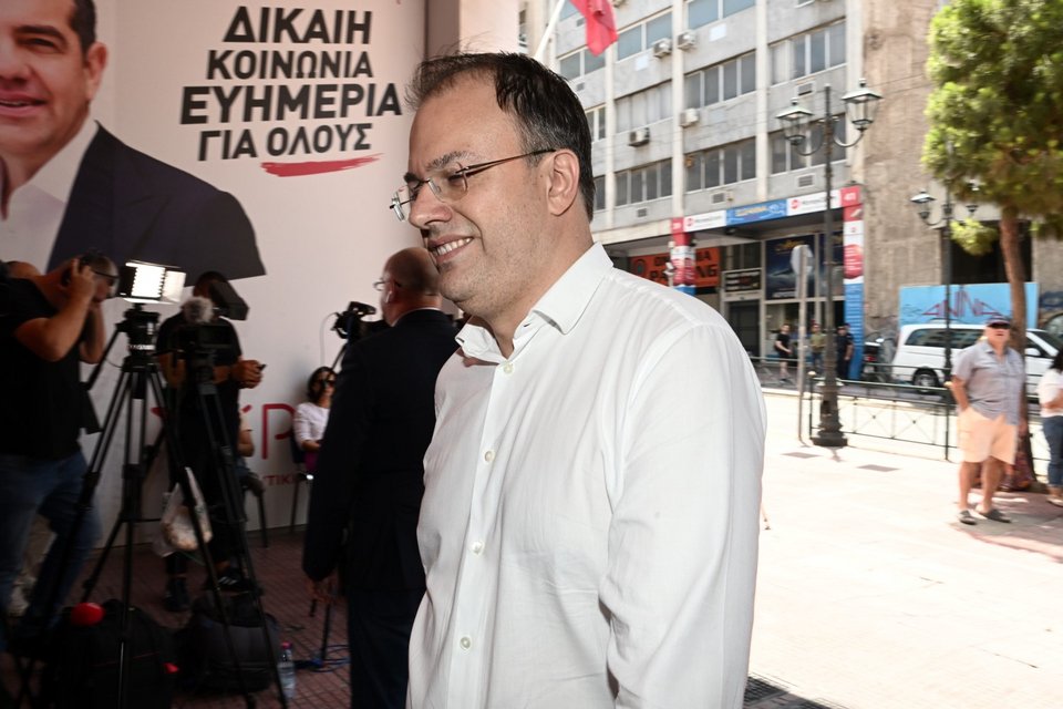 Θανάσης Θεοχαρόπουλος