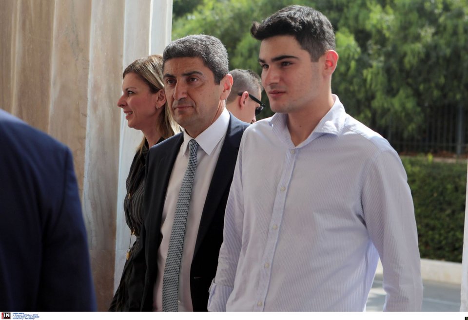 Ο Λευτέρης Αυγενάκης με τον γιο του