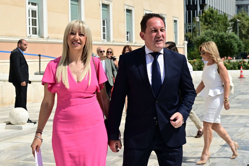 Ο Στέλιος Πέτσας με την σύζυγό του