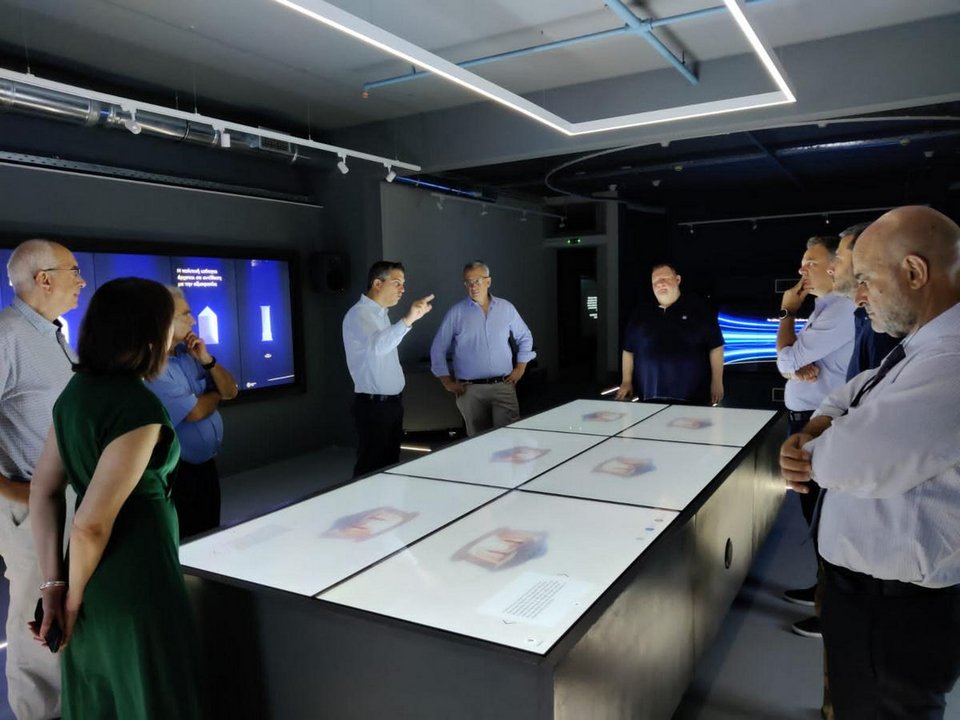 Ο Υφυπουργός Χρίστος Δήμας ξεναγείται στο Aylon Lyceum