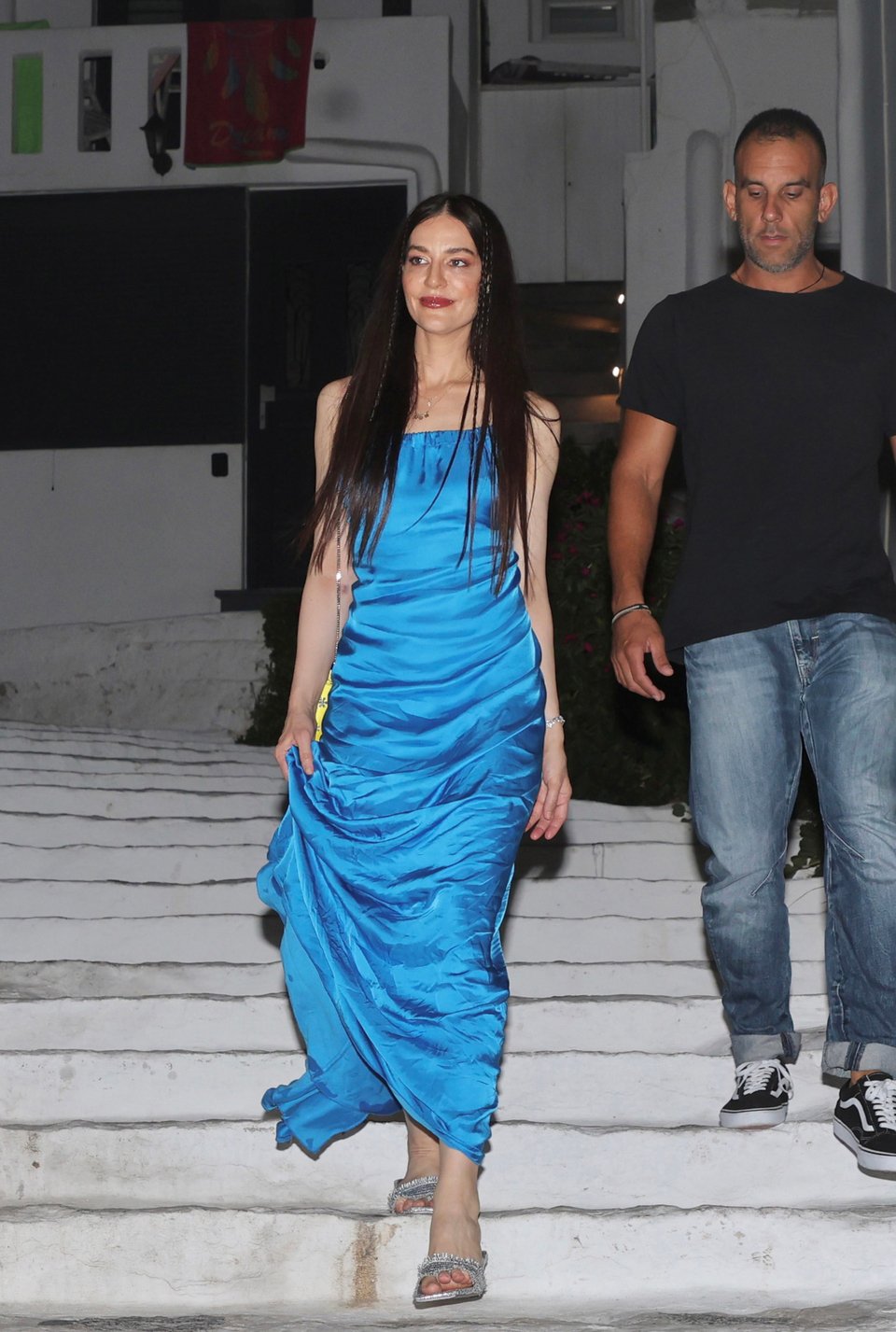 Η Αριάνα Ρόκφελερ στα σοκάκια της Μυκόνου