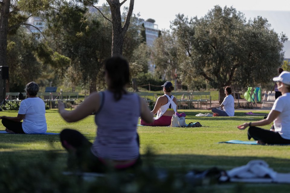 Γιόγκα και διαλογισμός στην πανσελήνο