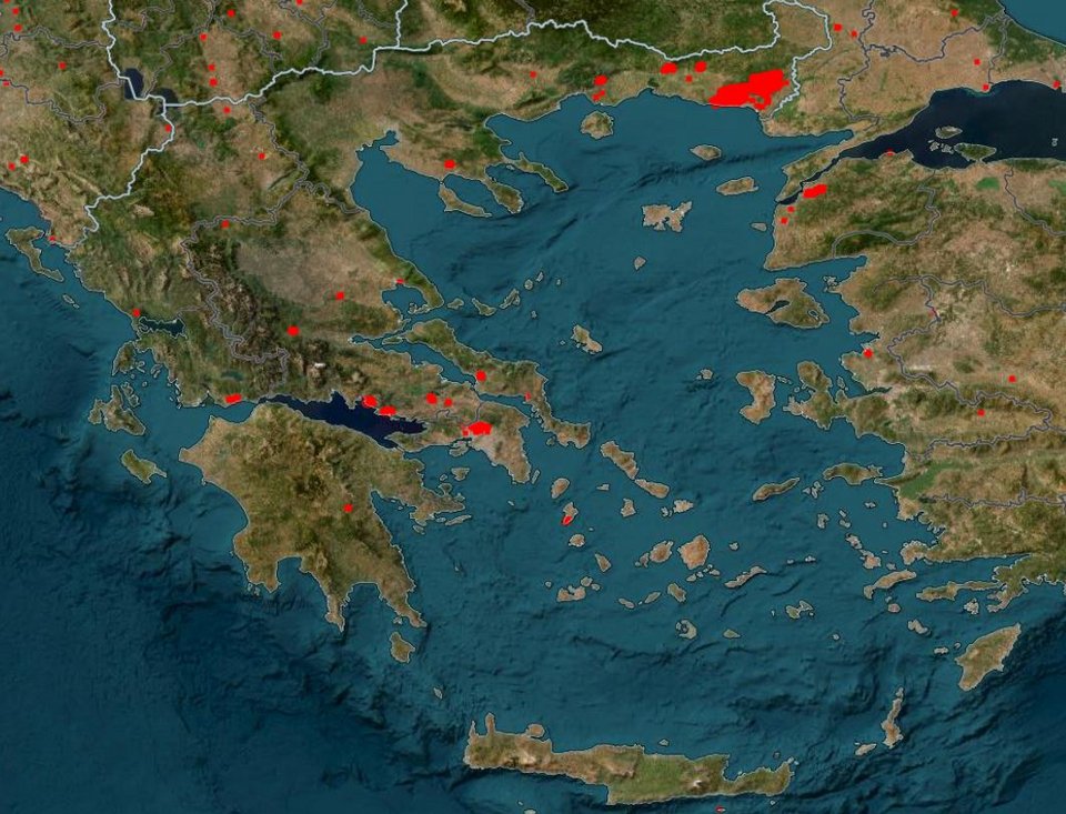 Εικόνα από τις φωτιές στις 7:45 το πρωί της Τετάρτης (23/8)