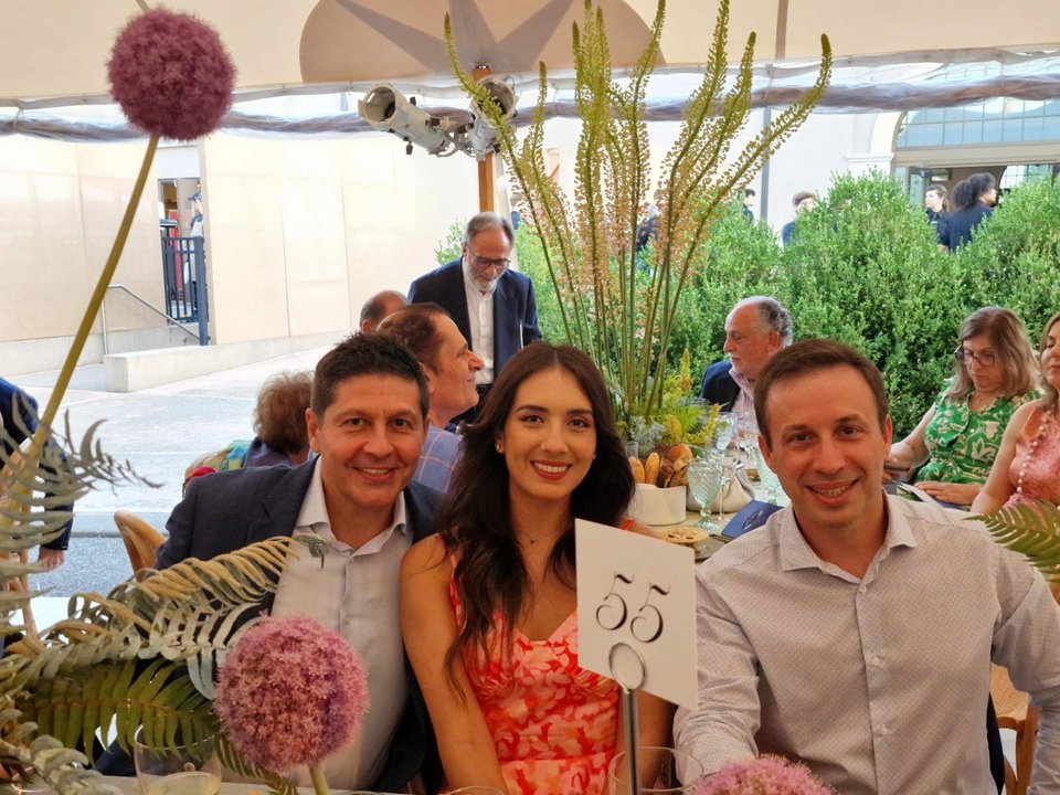 Μίλτος Γκουνταμάνης, Ρόζυ Γκονζάλες, Θωμάς Φιλίππου 