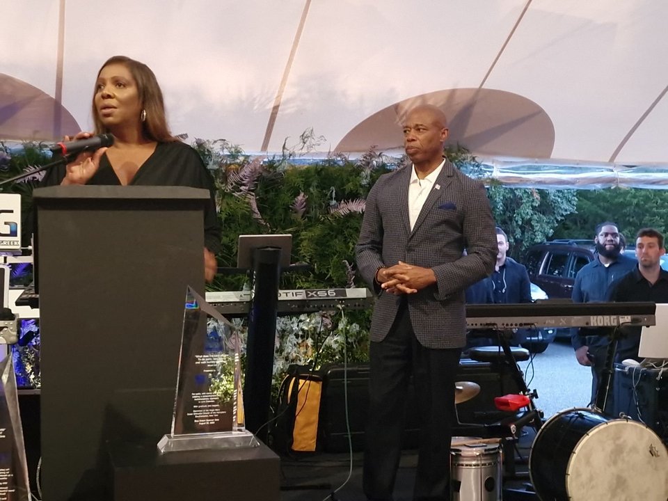 Ο δήμαρχος της Νέας Υόρκης Ερικ Ανταμς