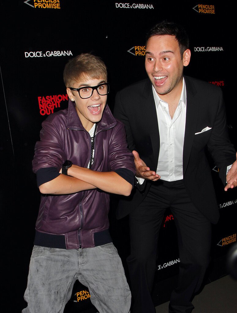 Justin Bieber, Scooter Braun