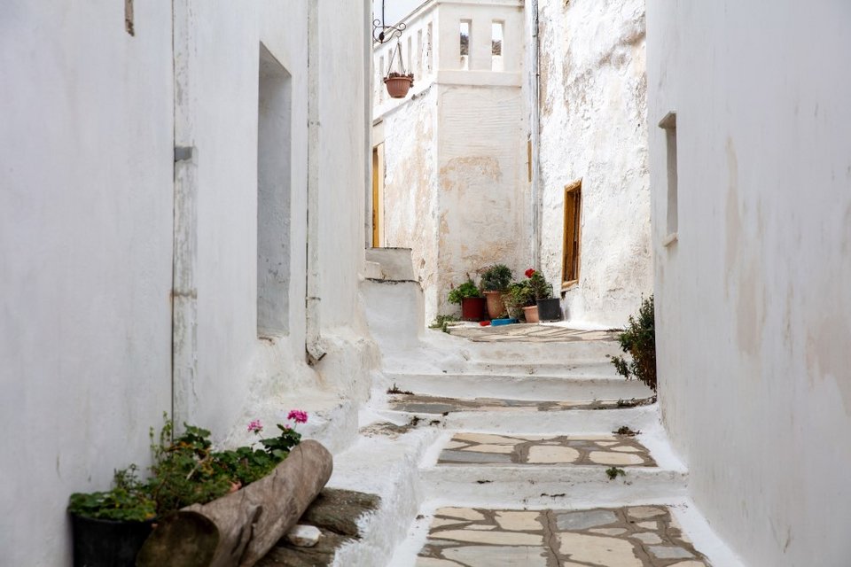 τηνος