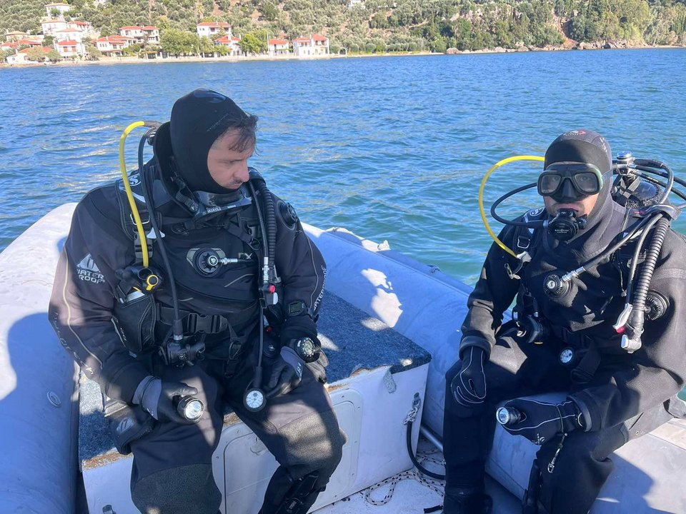 Επιχείρηση της Μονάδας Υποβρύχιων Αποστολών του Λιμενικού Σώματος στο Λεφόκαστρο Μαγνησίας.