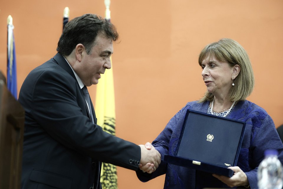 Τελετή ανακύρηξης της Προέδρου της Δημοκρατίας Κατερίνας Σακελλαροπούλου σε επίτιμη δημότη Πύργου / Φωτογραφία: Intime - Γ.Τ ΠτΔ ΜΑΝΩΛΟΠΟΥΛΟΣ ΘΟΔΩΡΗΣ