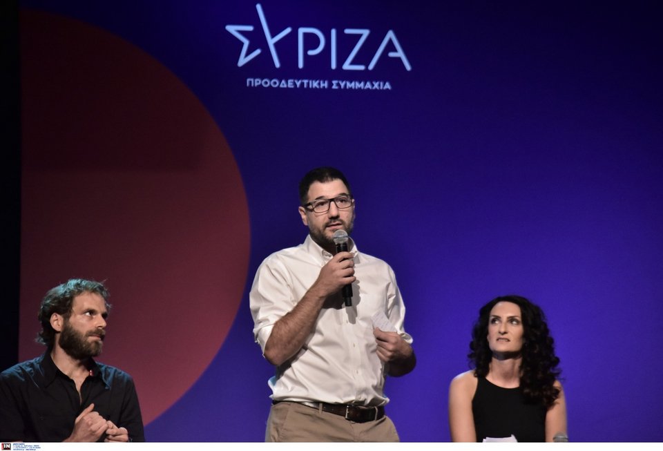 Ο βουλευτής Νάσος Ηλιόπουλος απευθύνει χαιρετισμό στην πολιτκή εκδήλωση της Έφης Αχτσιόγλου στο Γκάζι