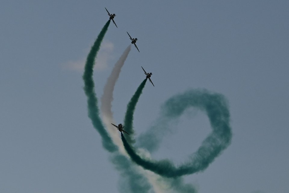 Σχηματισμοί μαχητικών αεροσκαφών στο Athens Flying Week 2023, στην Τανάγρα