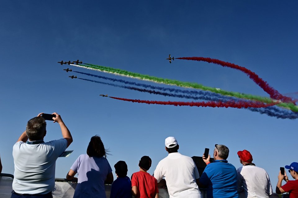 Σχηματισμοί μαχητικών αεροσκαφών στο Athens Flying Week 2023, στην Τανάγρα