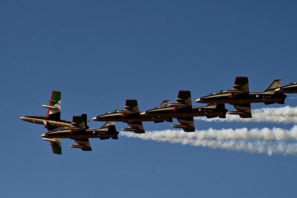 Σχηματισμοί μαχητικών αεροσκαφών στο Athens Flying Week 2023, στην Τανάγρα