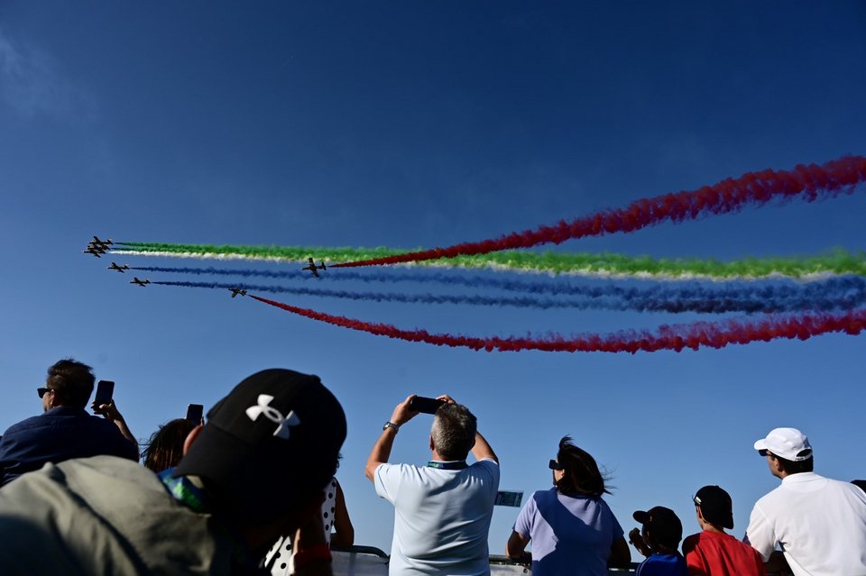 Σχηματισμοί μαχητικών αεροσκαφών στο Athens Flying Week 2023, στην Τανάγρα