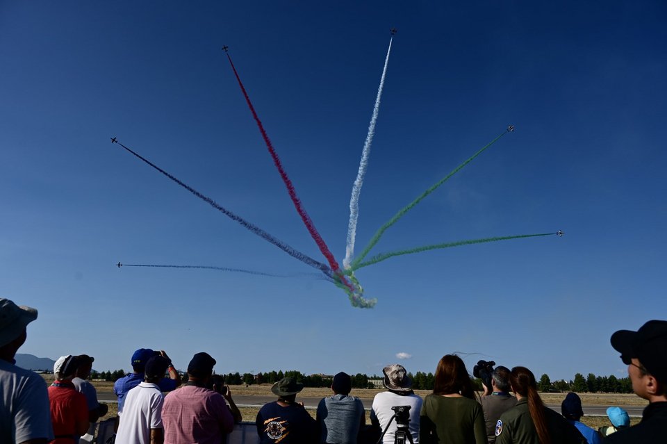 Σχηματισμοί μαχητικών αεροσκαφών στο Athens Flying Week 2023, στην Τανάγρα