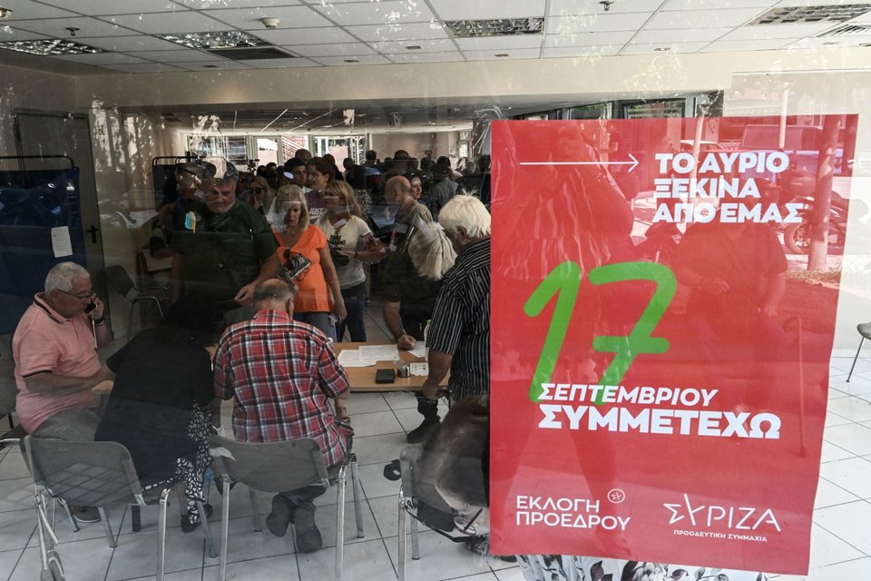 Μεγάλη η συμμετοχή στις εκλογές του ΣΥΡΙΖΑ για την ανάδειξη νέου προέδρου / Φωτογραφία: Eurokinissi - ΜΠΟΛΑΡΗ ΤΑΤΙΑΝΑ
