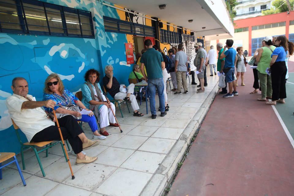 Μεγάλη η συμμετοχή στις εκλογές του ΣΥΡΙΖΑ για την ανάδειξη νέου προέδρου / Φωτογραφία: Eurokinissi - ΜΠΟΛΑΡΗ ΤΑΤΙΑΝΑ