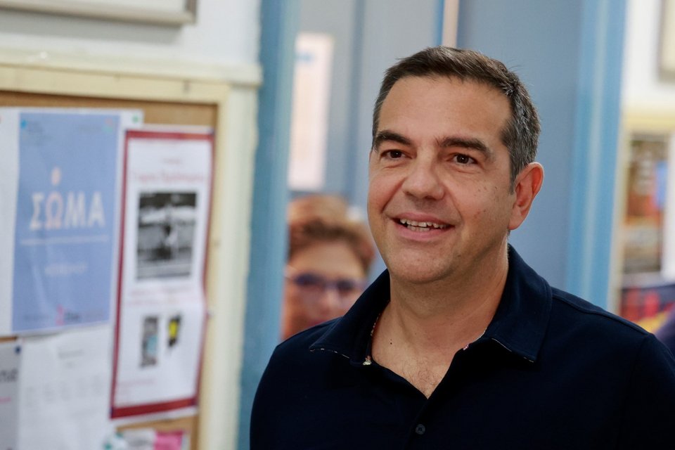 Ο Αλέξης Τσίπρας στο 1ο Πειραματικό Λύκειο στην Πλάκα, για να συμμετάσχει στην ψηφοφορία ανάδειξης νέου προέδρου στον ΣΥΡΙΖΑ /Φωτογραφία: Eurokinissi -ΚΟΝΤΑΡΙΝΗΣ ΓΙΩΡΓΟΣ  