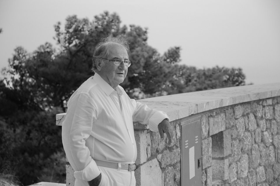 μανος περρακης