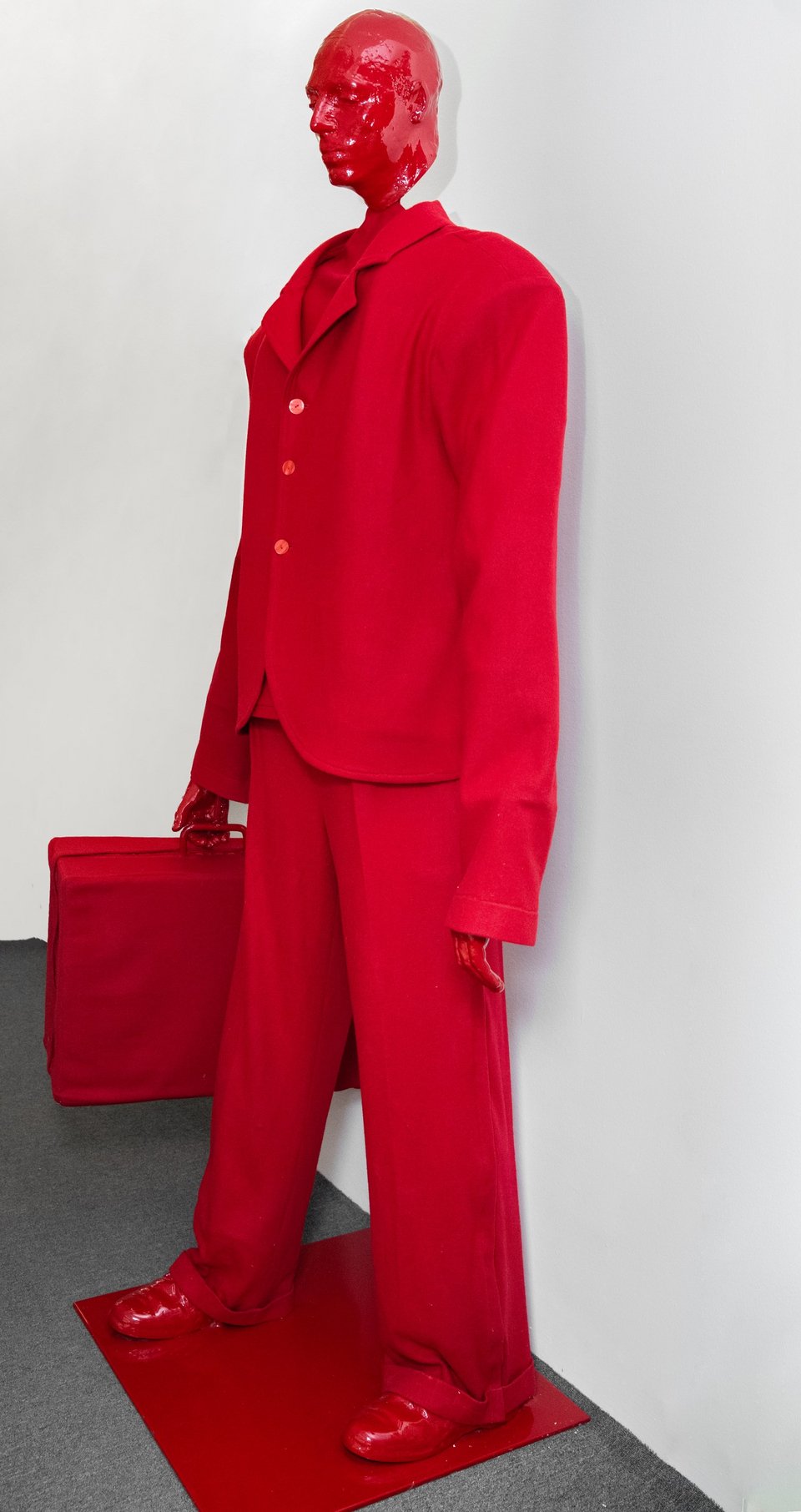 Γιώργος Λάππας, «Ταξιδιώτης», 2012-2013, μέταλλο, ύφασμα