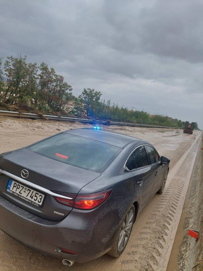 Το οδικό δίκτυο στο Κιλελέρ έχει καλυφθεί πλήρως από τα λασπόνερα