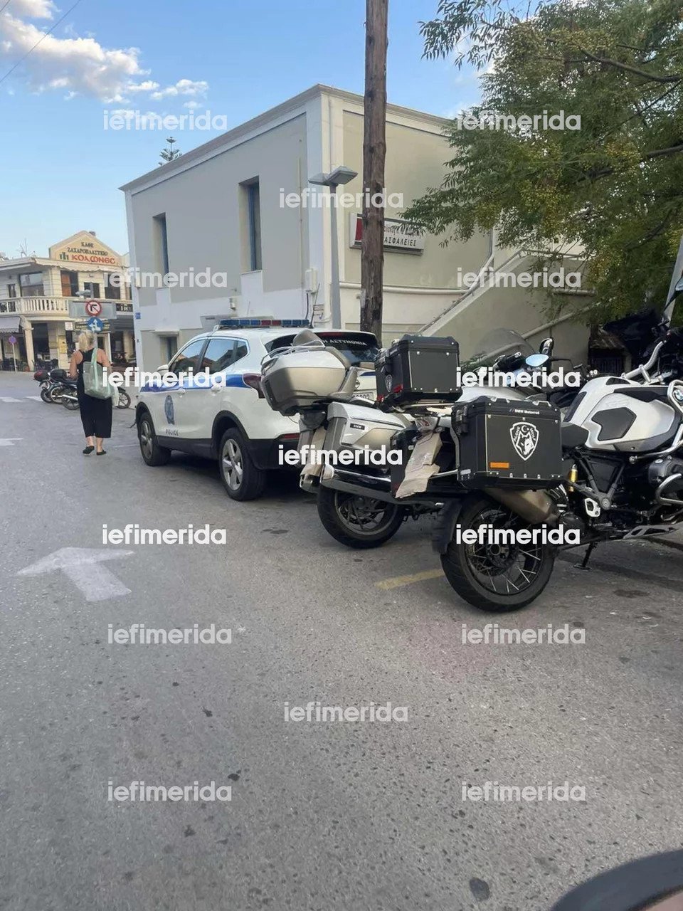 Οι μηχανές των Τούρκων που συνελήφθησαν./ Φωτογραφία iefimerida.gr