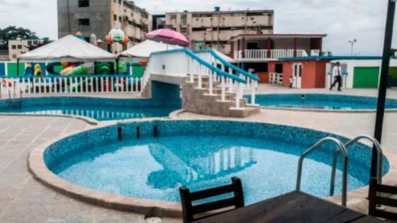 To... nightclub και η πισίνα μέσα στις εγκαταστάσεις της φυλακής Tocoron στη Βενεζουέλα 