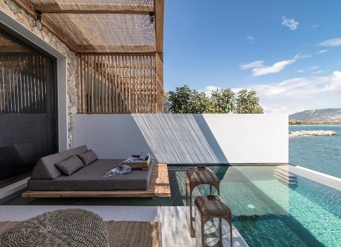 Άποψη βίλας Amethyst Selene suites στην Πογωνιά Παλαίρου