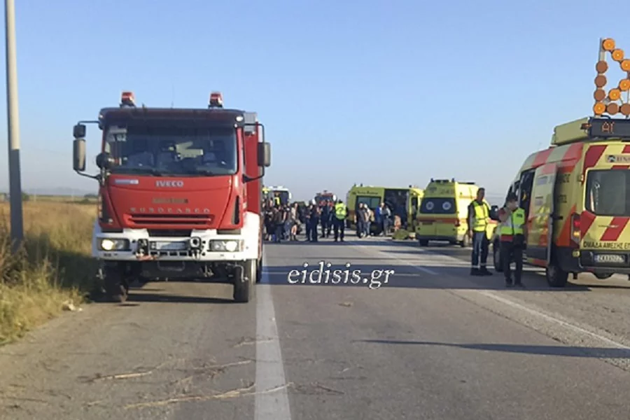 Πυροσβεστικά οχήματα και ασθενοφόρα στο Κιλκίς