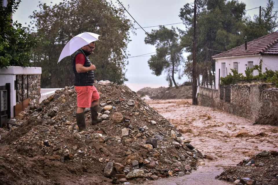 https://www.iefimerida.gr/sites/default/files/styles/in_article/public/article-images/2023-09/bolos-kakokairia-potamia-dromoi%20%2815%29_0.jpg.webp?itok=3vTiMkWY