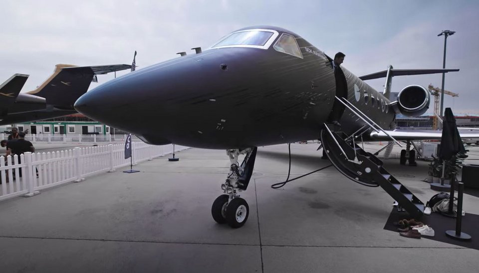 Το ιδιωτικό αεροπλάνο, ένα G450 GULFSTREAM