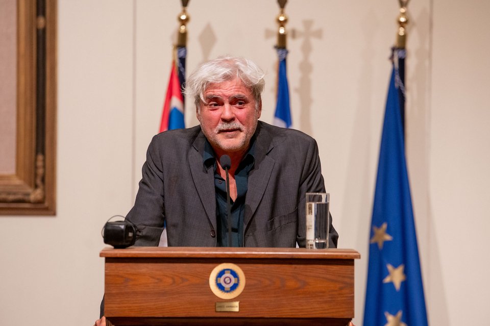 Νίκος Καραθάνος