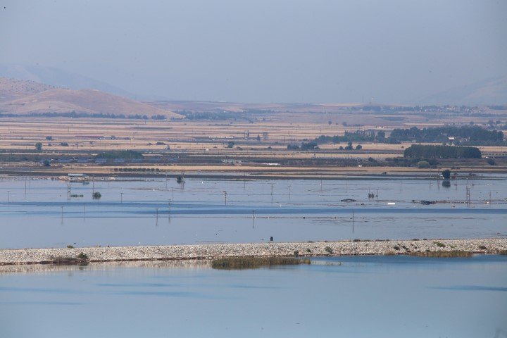 Ανέβηκε επικίνδυνα η στάθμη στη λίμνη Κάρλα / Φωτογραφία: Intimenews/ΛΕΩΝΙΔΑΣ ΤΖEΚΑΣ/EUROKINISSI