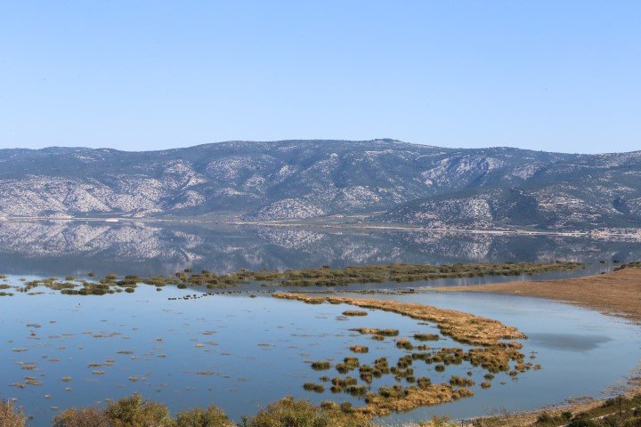 Ανέβηκε επικίνδυνα η στάθμη στη λίμνη Κάρλα / Φωτογραφία: Intimenews/ΛΕΩΝΙΔΑΣ ΤΖEΚΑΣ/EUROKINISSI