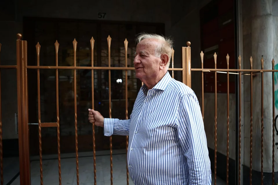 Από νωρίς στο πλευρό του γιου του και ο πατέρας του Στ. Κασσελάκη, Θεόδωρος