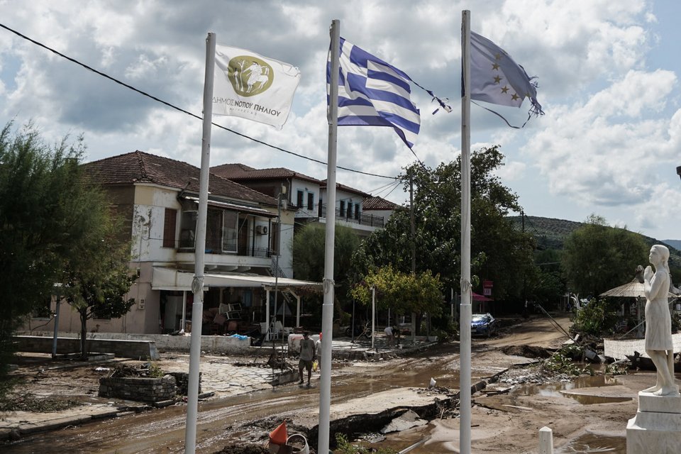 Εικόνες καταστροφής στη Μηλίνα Πηλίου από τις πλημμύρες που προκάλεσε η κακοκαιρία Daniel