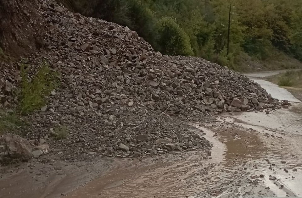 Κατολισθήσεις στην Καρδίτσα