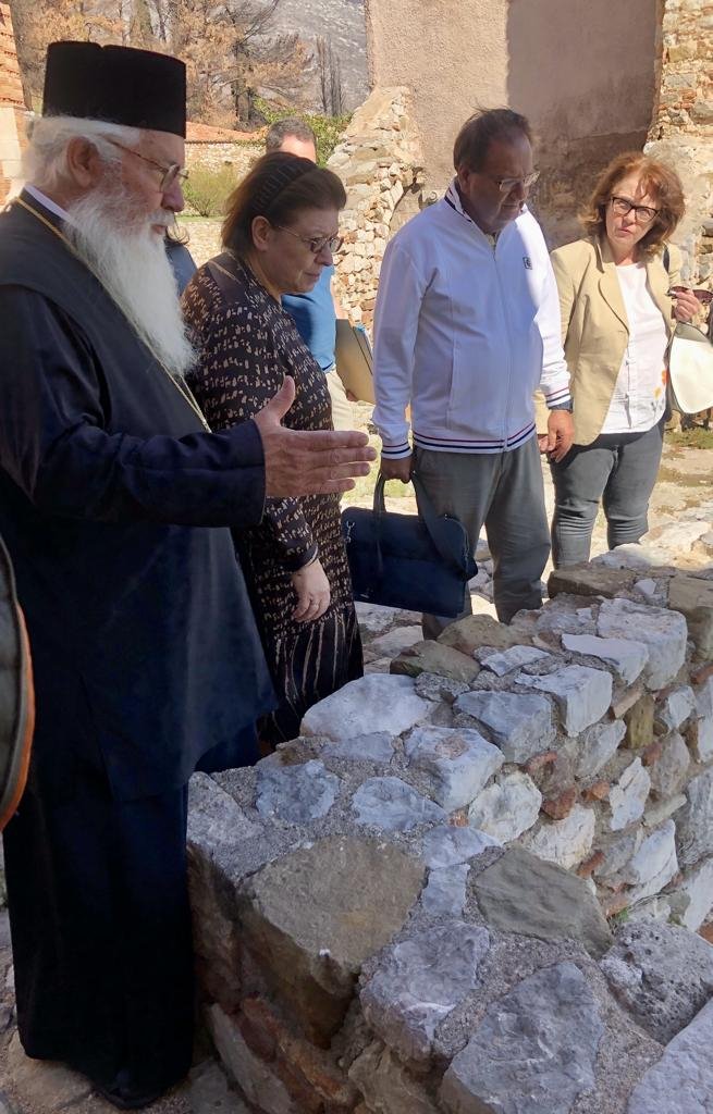 Λίνα Μενδώνη με Μητροπολίτη Θηβών και Λεβαδείας