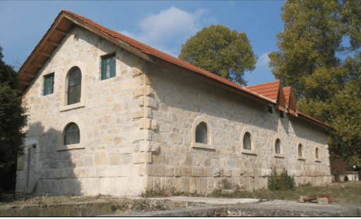 Ιπποστάσιο, καφέ, πωλητήριο