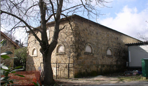 Στο παλίό βουστάσιο έκθεση με άμαξες