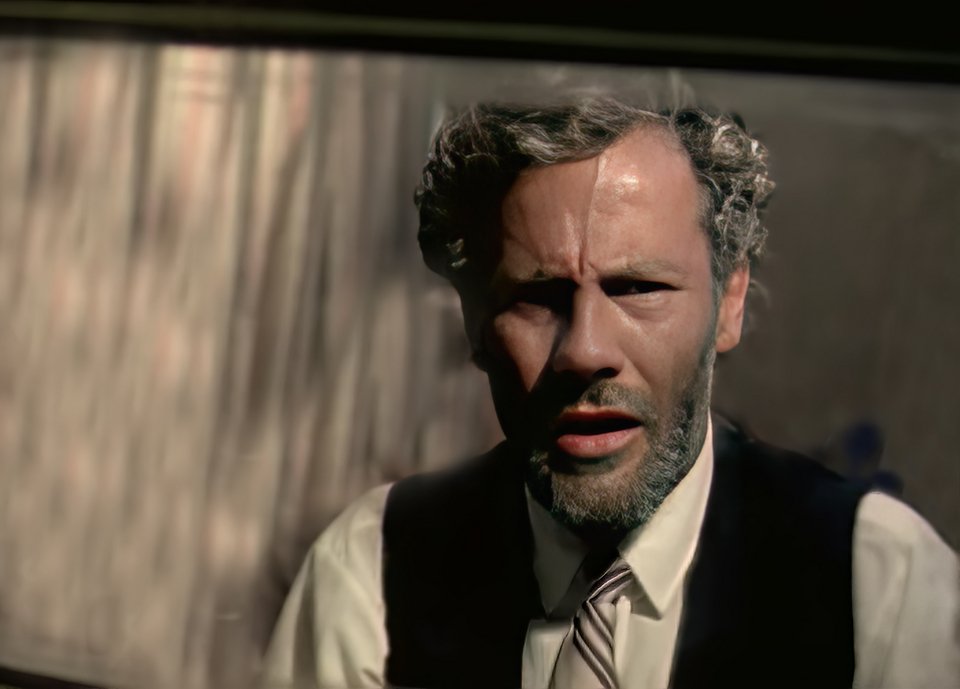 Σταυρος Ξαρχάκος